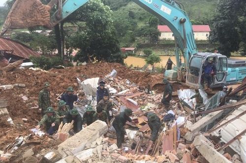Tìm thấy 6 thi thể trong một gia đình bị vùi lấp