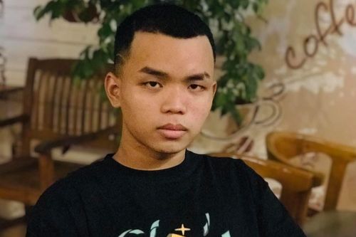 Lor (Rap Việt) tự hào về nghề chạy xe ôm của mẹ