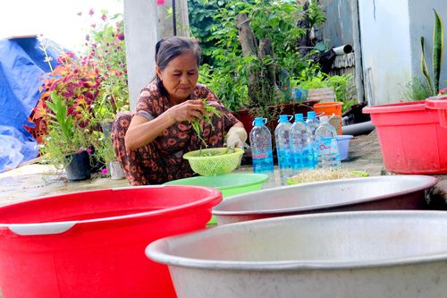 Người dân kêu cứu vì thiếu nước sạch