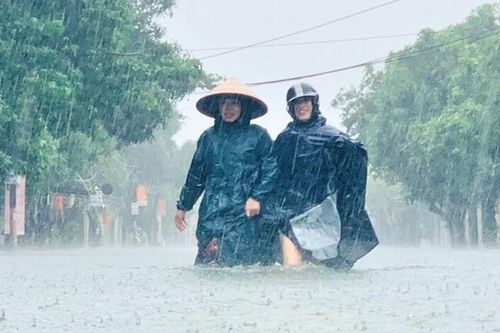 Lũ ở Quảng Bình vượt 1 mét so với đỉnh lịch sử