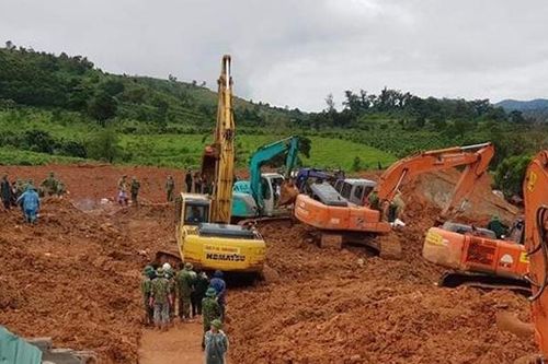 Chùm ảnh: 40 giờ khẩn trương tìm kiếm 22 nạn nhân trong vụ sạt lở đất ở Hướng Hóa - Quảng Trị