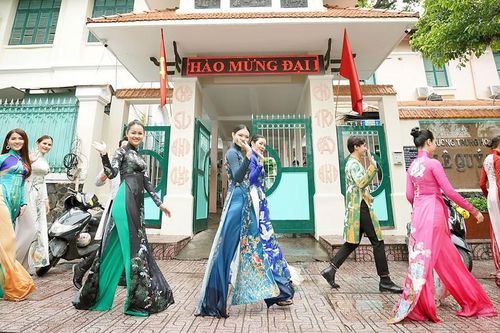 Áo dài trong hành trình di sản