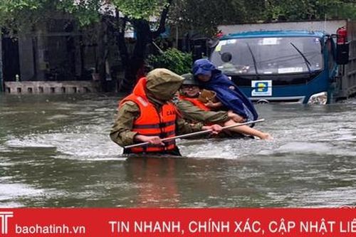 Công an TP Hà Tĩnh khuyến cáo người dân hạn chế đi lại khu vực nước sâu