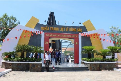Hoàn thiện chiến lược phát triển văn hóa - Bài 1: Không ngừng đa dạng các hoạt động văn hóa