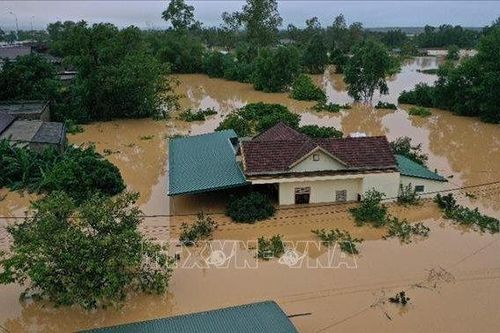 Hỗ trợ mỗi tỉnh miền Trung gặp lũ 100 tỷ đồng để lo cho người dân
