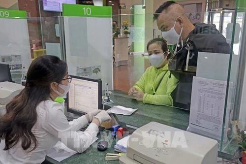 Lãi suất huy động thấp nhất nhiều năm, lãi vay chưa giảm tương ứng