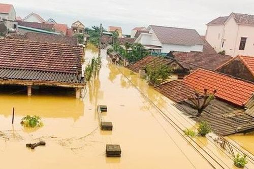 Chia sẻ mất mát, hy sinh rất lớn của đồng bào miền Trung