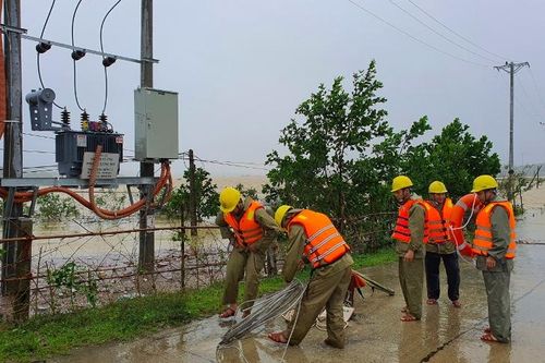 PC Hà Tĩnh: Trực 100% quân số ứng phó với bão lũ