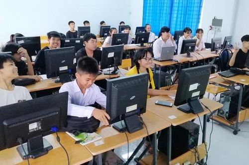 Giúp học sinh có nghề trước khi tốt nghiệp phổ thông
