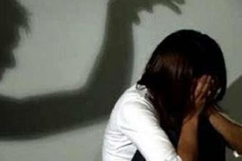 Điều tra vụ nữ sinh lớp 7 bị nam thanh niên sàm sỡ