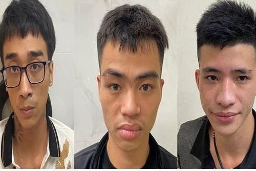 Bắt ổ nhóm chuyên 'săn' gương, logo xế hộp