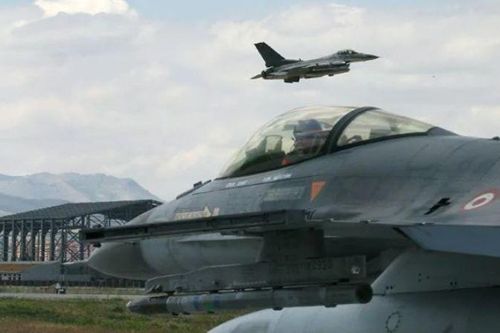 Hai máy bay F-16 Thổ Nhĩ Kỳ bị hư hại sau cuộc tấn công của Armenia?