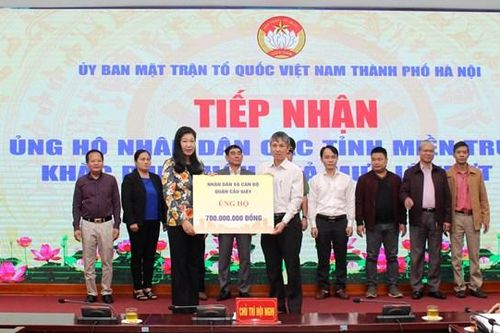Mặt trận Hà Nội tiếp nhận hơn 22 tỷ đồng tiền, hiện vật ủng hộ đồng bào miền Trung