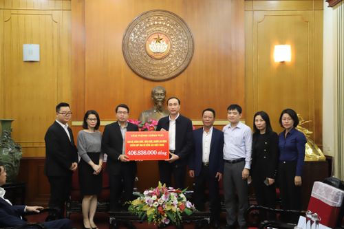 Nhiều tấm lòng cùng hướng về miền Trung