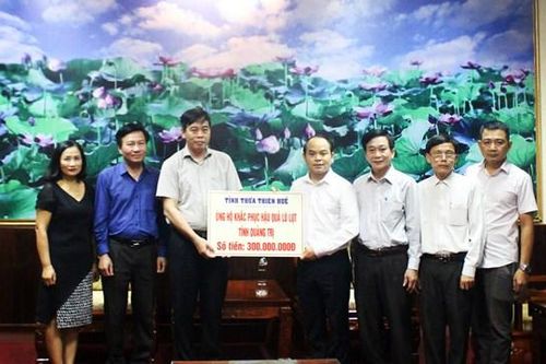Thừa Thiên – Huế hỗ trợ Quảng Trị 300 triệu đồng khắc phục hậu quả mưa lũ