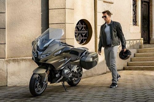 BMW ra mắt R 1250 RT mới với công nghệ kiểm soát hành trình chủ động