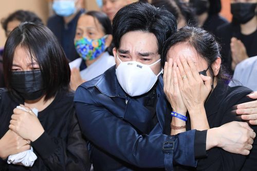 Quang Hà: 'Tôi bất lực nhìn anh trai ra đi ở tuổi 43'