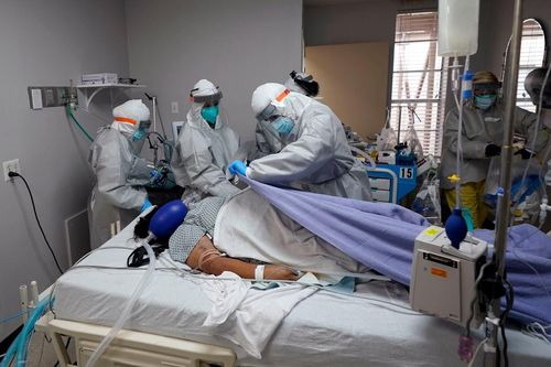 Người Mỹ chết trên máy bay, sau 3 tháng mới được xác định do Covid-19