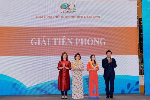 Khởi nghiệp với khát vọng ham đọc sách