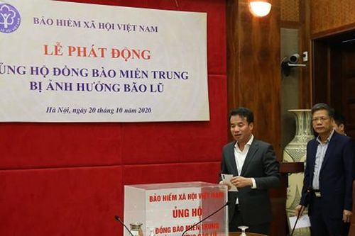 Một tỷ đồng ủng hộ đồng bào các tỉnh miền trung bị bão lũ