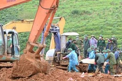 Tìm đồng đội trong vô hạn xót xa...