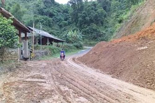 Khắc phục xong hai điểm sạt lở đường tỉnh lộ 530