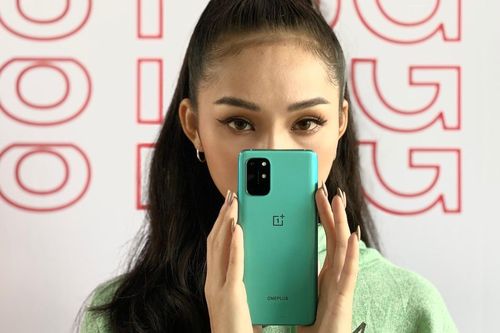 Mở hộp OnePlus 8T 5G, ấn tượng của tân 'flagship killer'