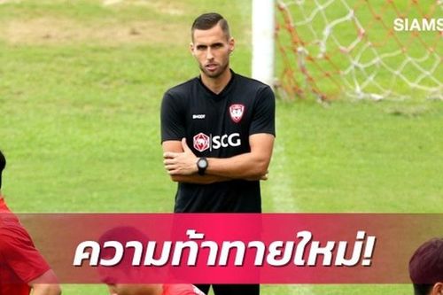 Thủ môn Đặng Văn Lâm có thầy mới tại Muangthong United