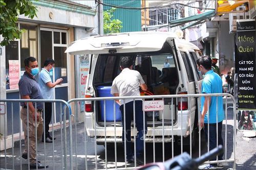 Vắc xin COVID -19 do Việt Nam sản xuất đang được gửi đi Mỹ kiểm định