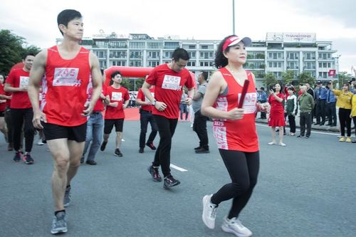 Trích quỹ chạy tiếp sức hỗ trợ đồng bào miền Trung bị lũ lụt