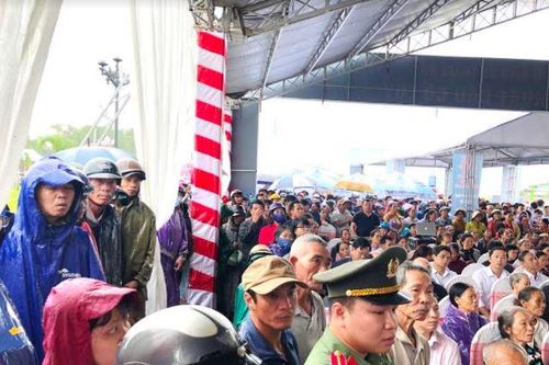 Quảng Ngãi: Thông xe kỹ thuật cầu hơn 2.000 tỷ