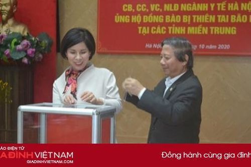 Ngành y tế Hà Nội chung tay ủng hộ đồng bào miền Trung chống lũ