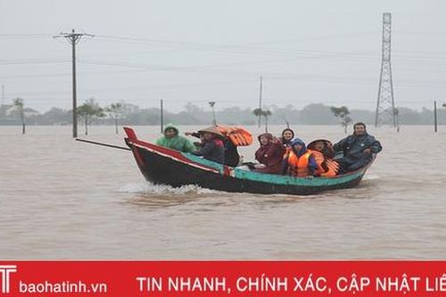 Hà Tĩnh đề nghị Thủ tướng Chính phủ hỗ trợ trang thiết bị tìm kiếm cứu nạn