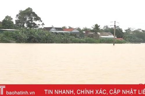 Nước sông Ngàn Sâu xuống chậm, vùng hạ du Vũ Quang vẫn ngập sâu