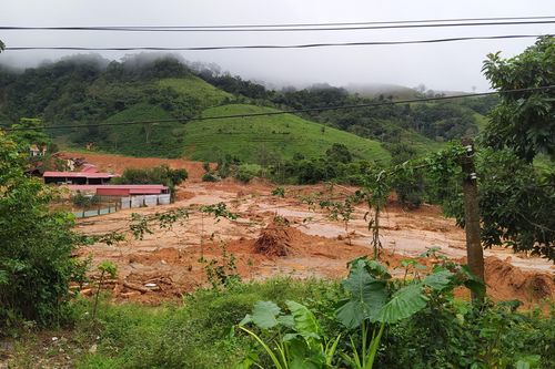 Vụ sạt lở tại Hướng Hóa: Vượt muôn trùng khó khăn đưa các anh trở về