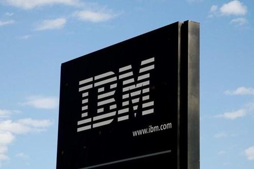 Doanh thu của IBM giảm quý thứ ba liên tiếp