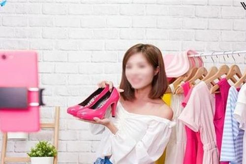 Bán hàng livestream: Lợi bất cập hại