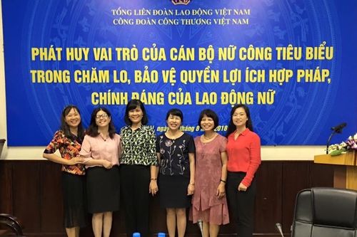 Nữ cán bộ, viên chức, lao động ngành Công Thương: Thích nghi với chuyển động của thời cuộc