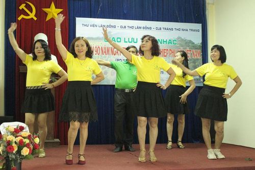 Giao lưu thơ nhạc mừng Ngày Phụ nữ Việt Nam