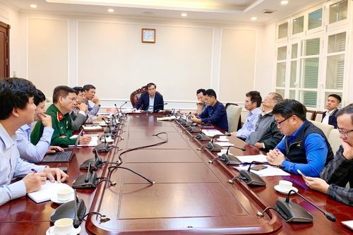 Yêu cầu rà soát các tiêu chí lựa chọn địa điểm xây dựng nhà, lán trại phòng chống sạt lở đất, lũ ống, lũ quét