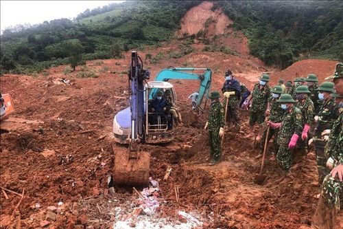 Truy tặng Huân chương Bảo vệ Tổ quốc cho 22 cán bộ, chiến sĩ Đoàn Kinh tế - Quốc phòng 337