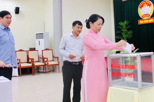 Bình Định: Nhiều đơn vị, cá nhân ủng hộ các tỉnh miền Trung