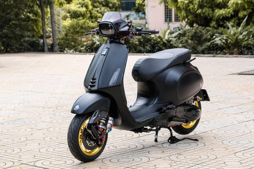 Vespa Sprint bắt mắt với gói độ 300 triệu đồng tại TP.HCM