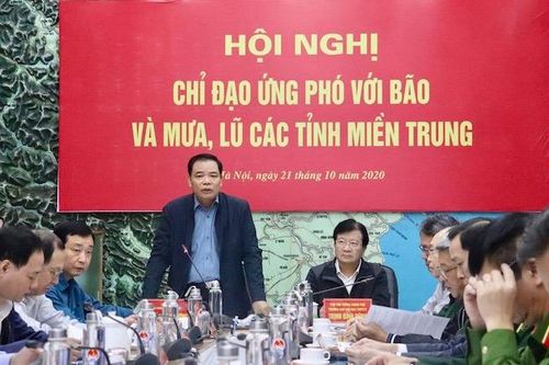 Bộ trưởng Nông nghiệp: Cấp bách ứng phó bão số 8 theo 3 hướng chủ đạo