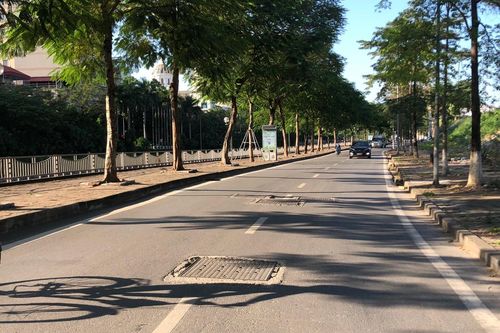 Hà Nội: Hố ga mất nắp tại đường Bưởi đã được thay thế