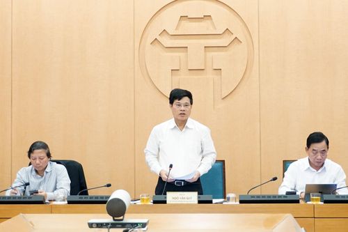 Hà Nội yêu cầu tuần sau phải có chuyển biến trong việc đeo khẩu trang nơi công cộng