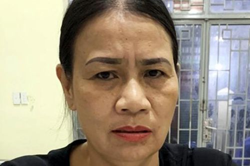 Nốt ruồi trên chân mày tố cáo người đàn bà lừa đảo