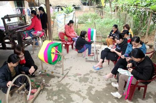 Xóa nghèo về thông tin, hướng trọng tâm vào vùng khó