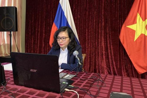 Đại sứ quán Việt Nam tại Nga tham dự triển lãm trực tuyến kỷ niệm 40 năm nhà du hành vũ trụ Phạm Tuân bay vào vũ trụ