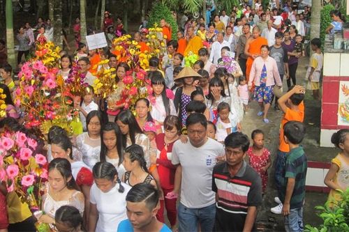 Rực rỡ sắc màu Lễ Kathina